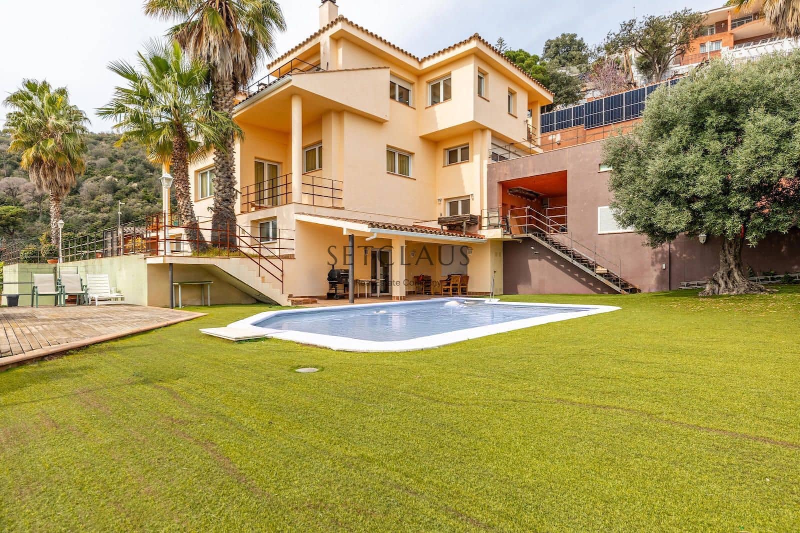 8 soveværelse Villa til salg i Badalona med swimmingpool garage - € 1.850.000 (Ref: 8868644)