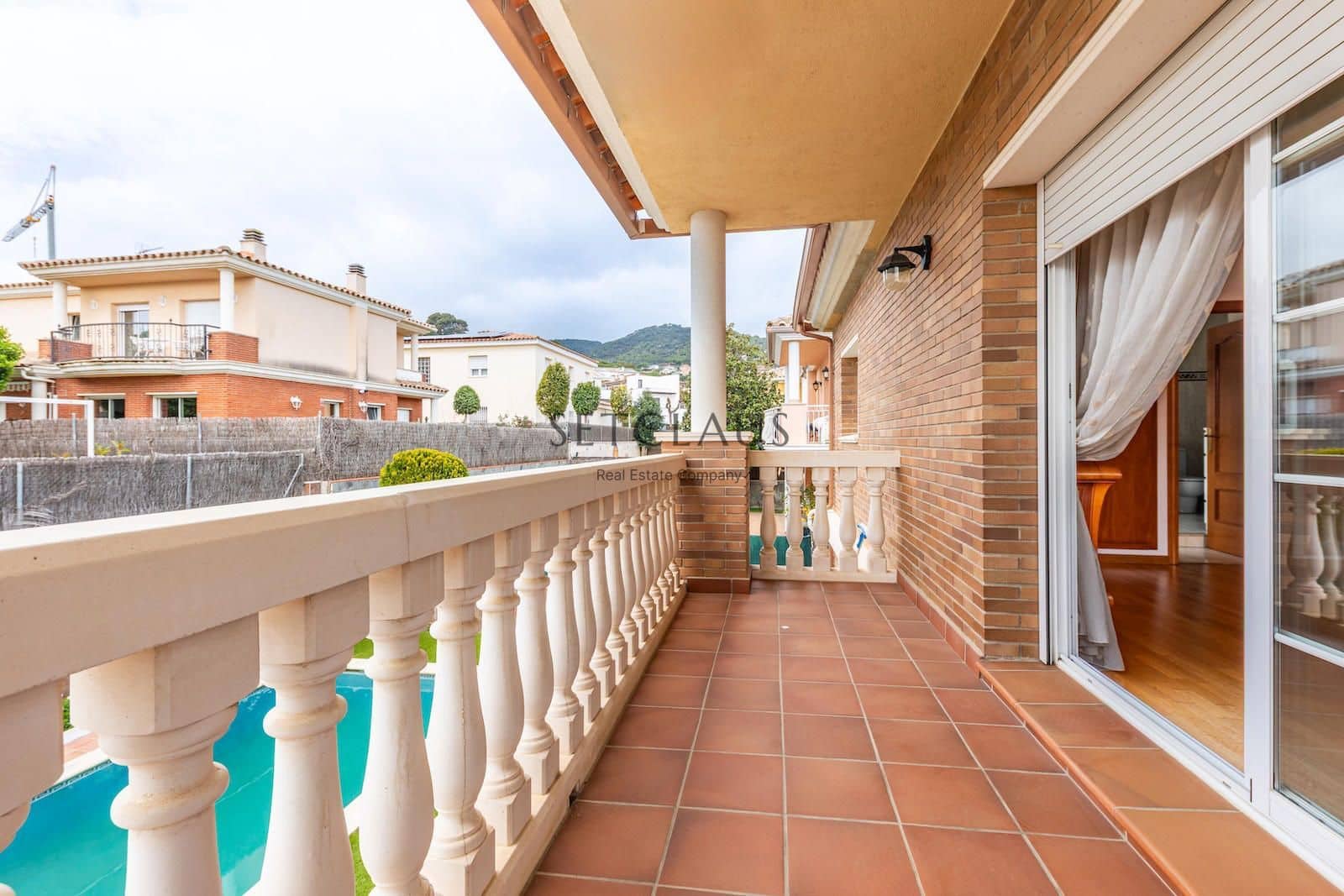 5 soveværelse Villa til salg i Premia de Dalt med swimmingpool garage - € 1.100.000 (Ref: 8873563)