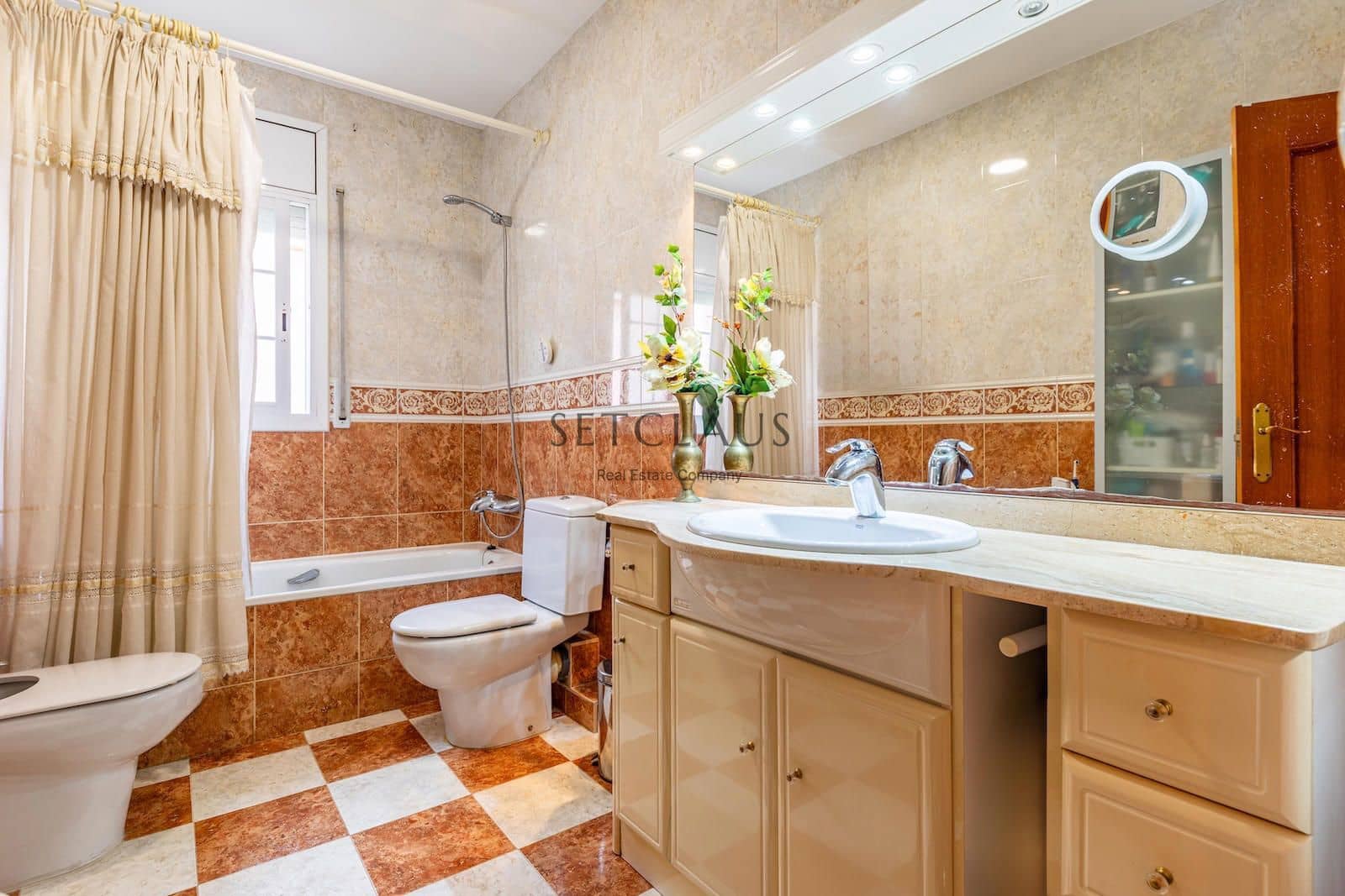 5 soveværelse Villa til salg i Premia de Dalt med swimmingpool garage - € 1.100.000 (Ref: 8873563)