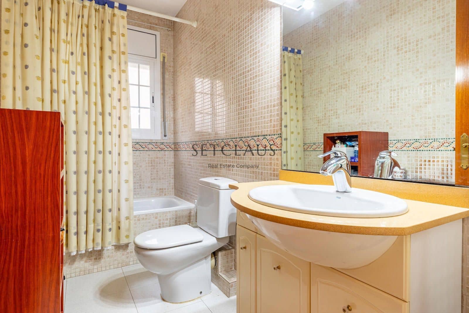 5 soveværelse Villa til salg i Premia de Dalt med swimmingpool garage - € 1.100.000 (Ref: 8873563)