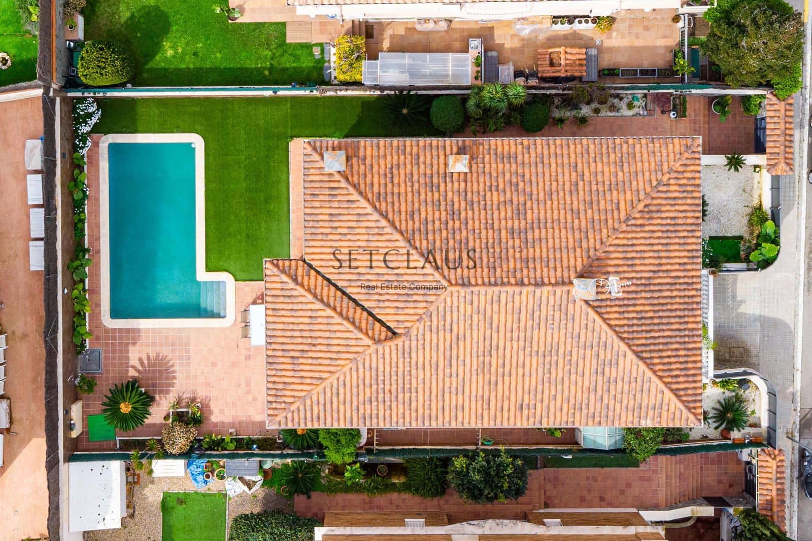 5 soveværelse Villa til salg i Premia de Dalt med swimmingpool garage - € 1.100.000 (Ref: 8873563)