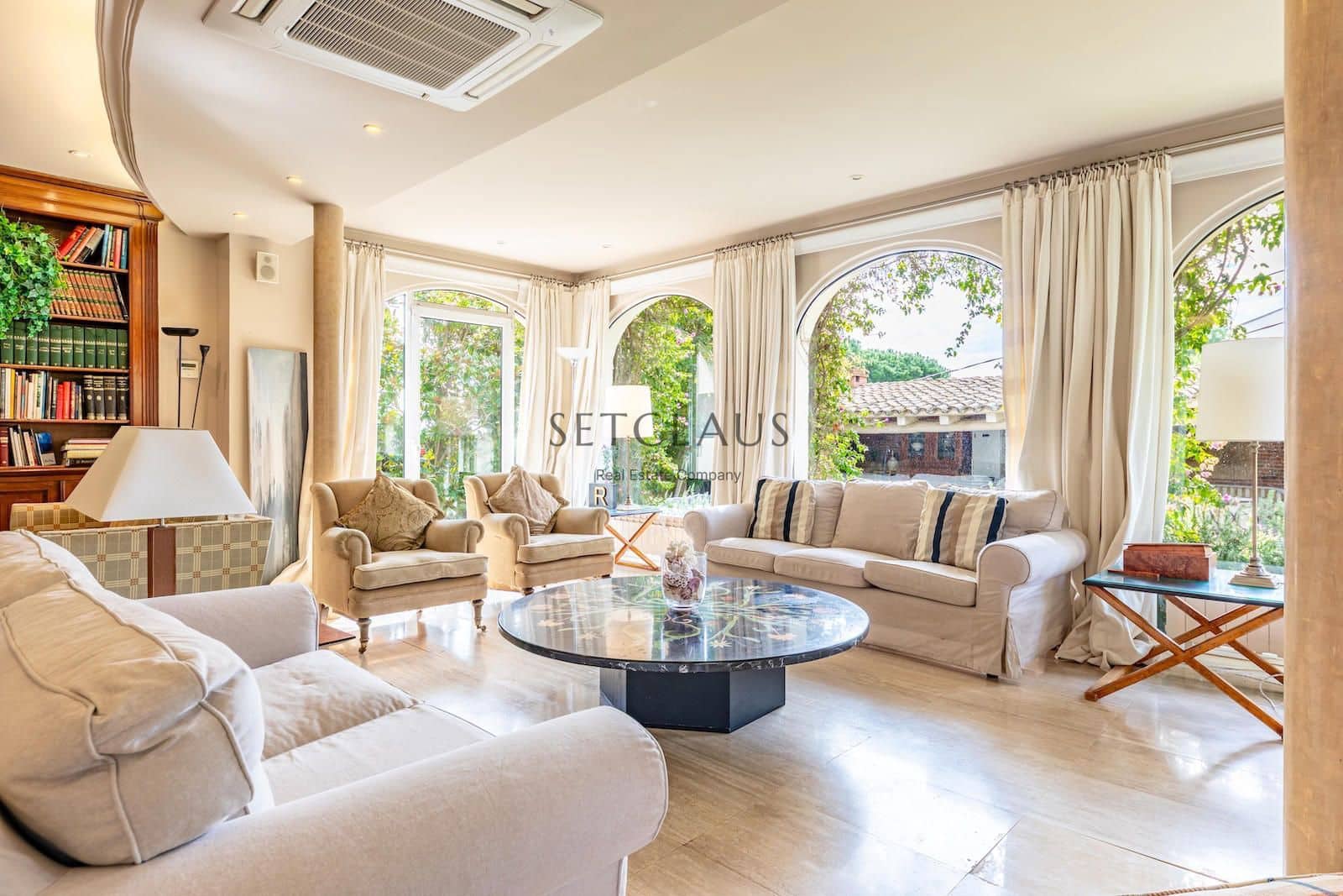 7 soverom Villa til salgs i El Masnou med svømmebasseng garasje - € 1 800 000 (Ref: 8898108)