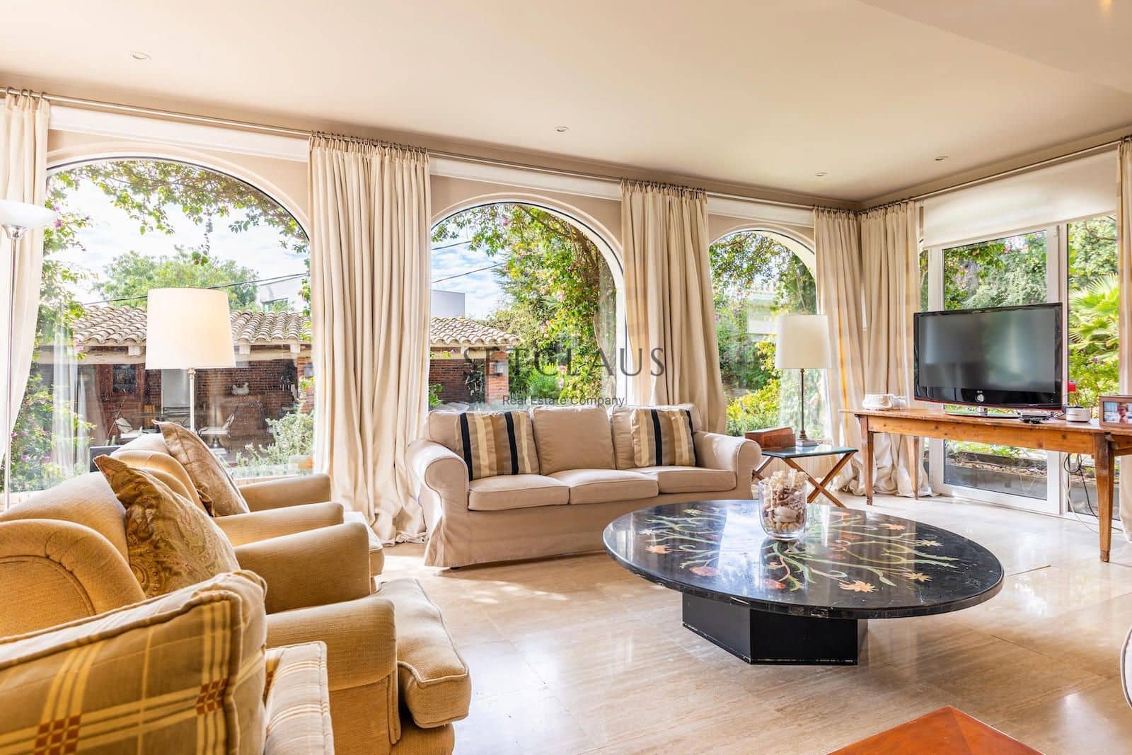 7 soverom Villa til salgs i El Masnou med svømmebasseng garasje - € 1 800 000 (Ref: 8898108)