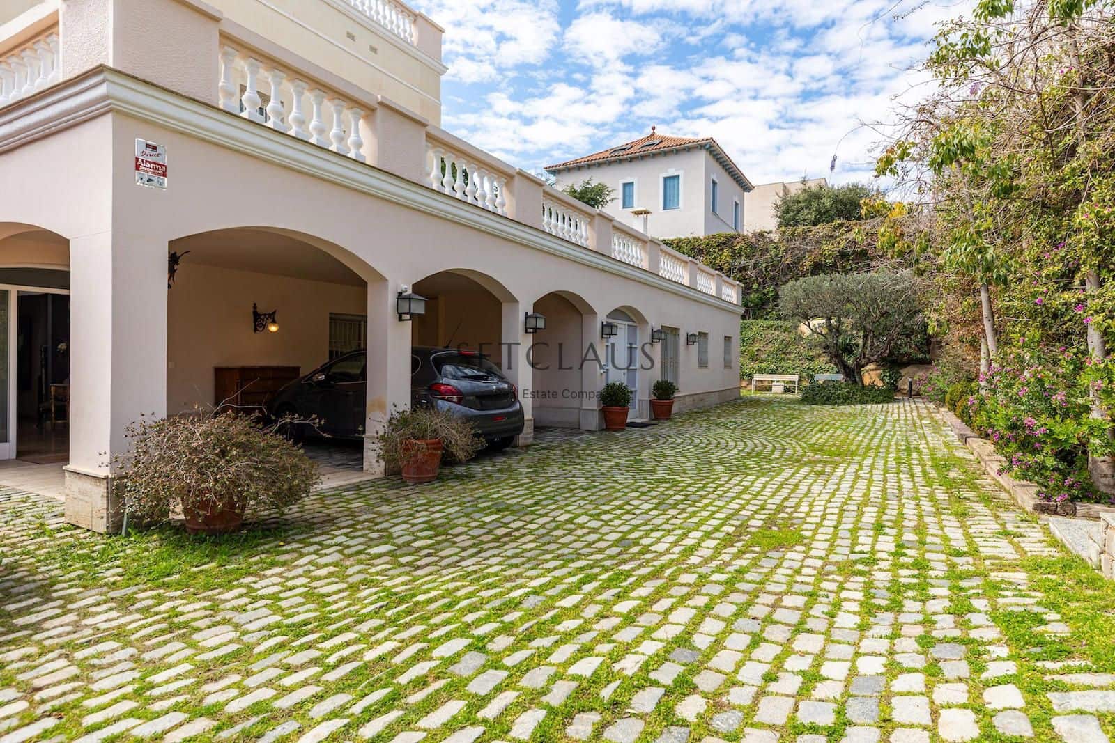 7 slaapkamer Villa te koop in El Masnou met zwembad garage - € 1.670.000 (Ref: 8898108)