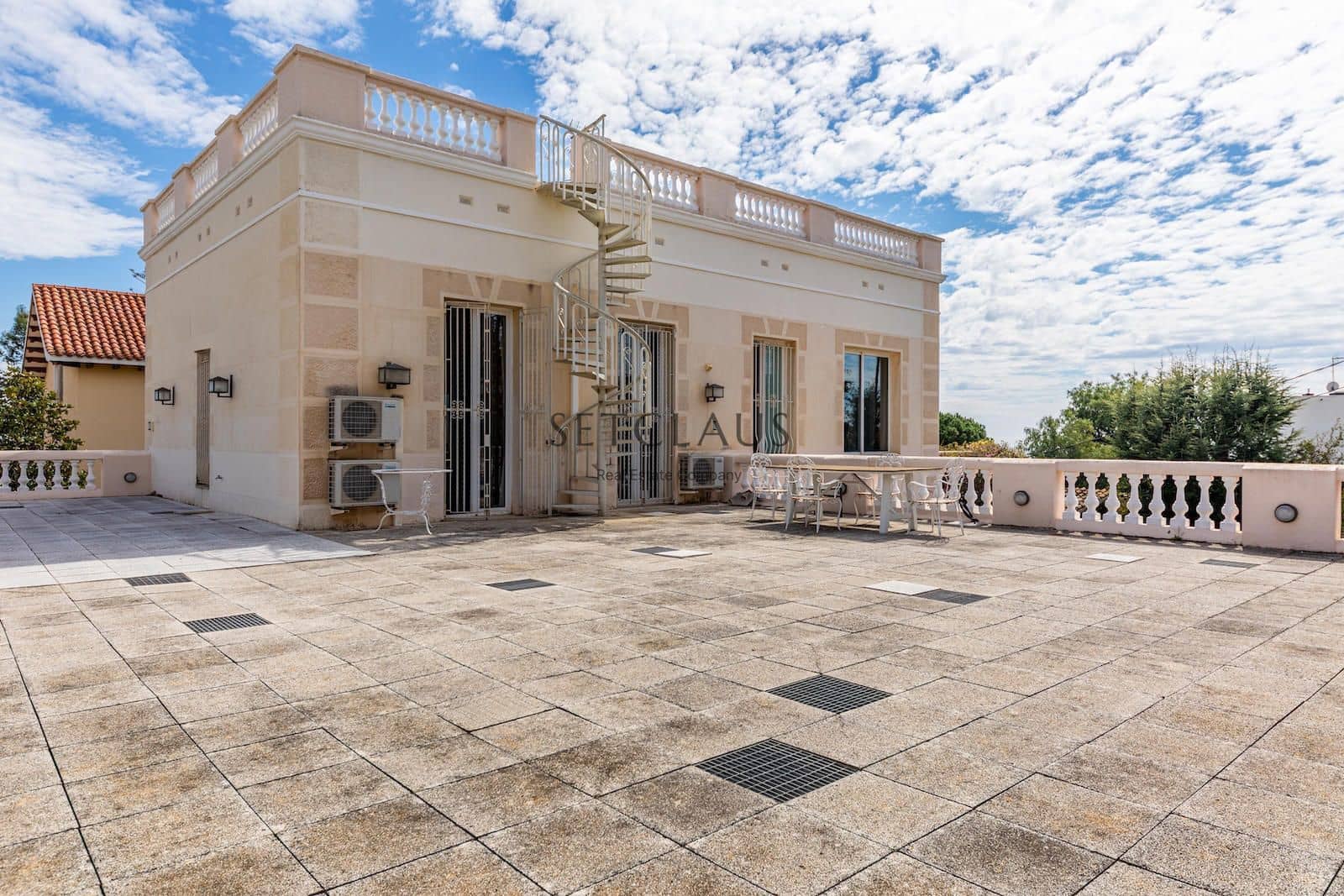 Chalet de 7 habitaciones en El Masnou en venta con piscina garaje - 1.670.000 € (Ref: 8898108)