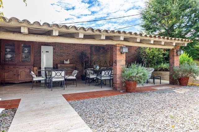 7 bedroom Villa for sale in El Masnou with pool garage - € 1,670,000 (Ref: 8898108)