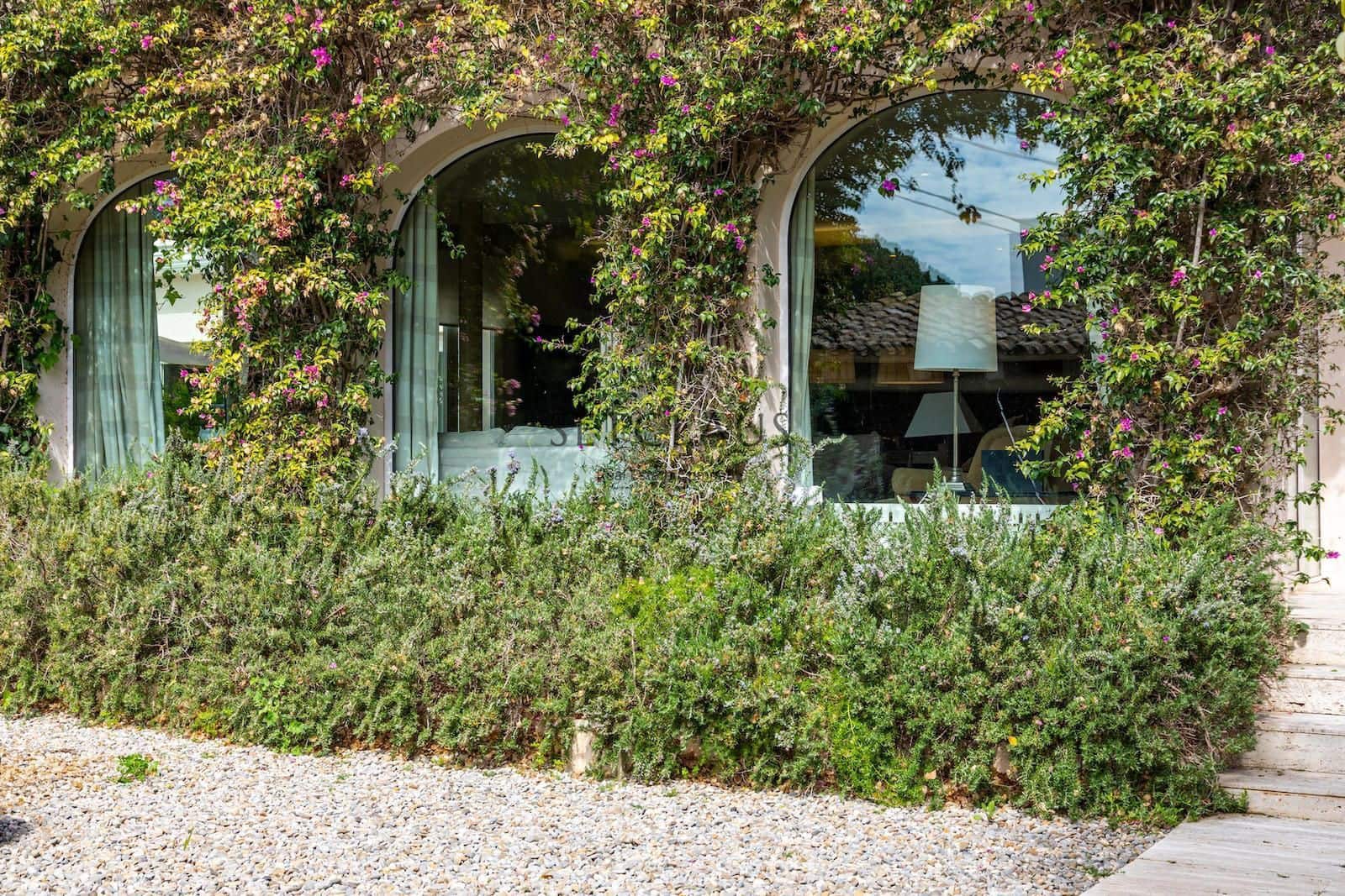 7 soverom Villa til salgs i El Masnou med svømmebasseng garasje - € 1 800 000 (Ref: 8898108)