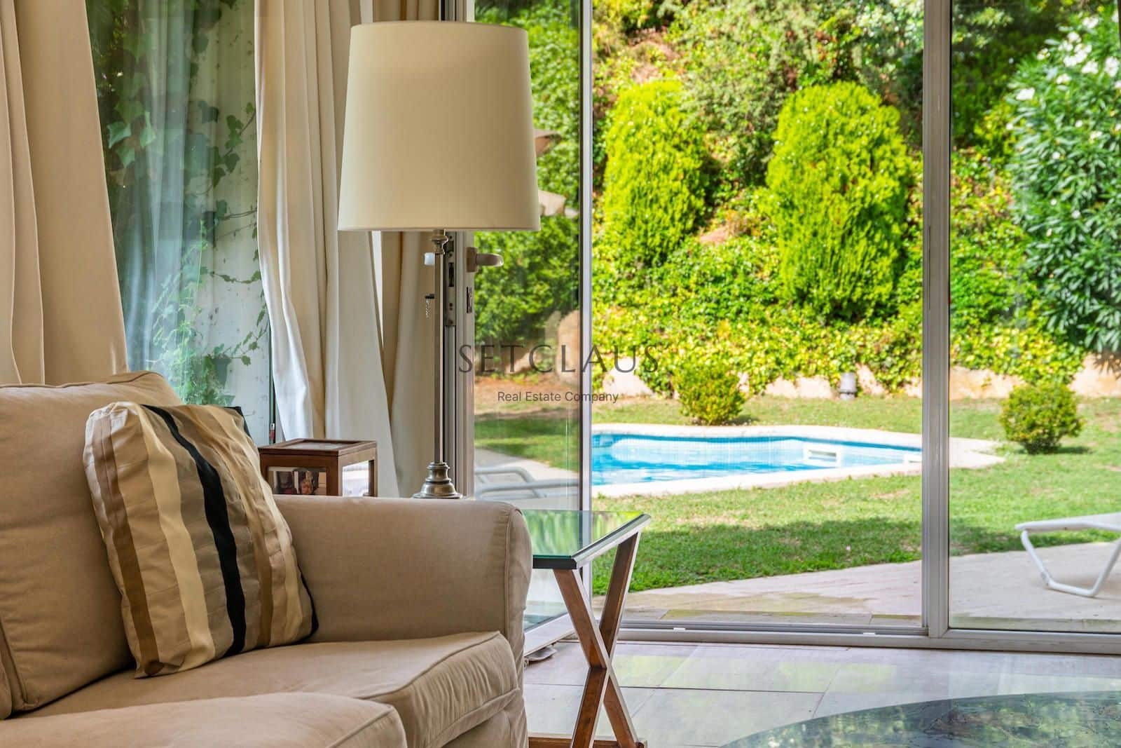 7 soverom Villa til salgs i El Masnou med svømmebasseng garasje - € 1 800 000 (Ref: 8898108)