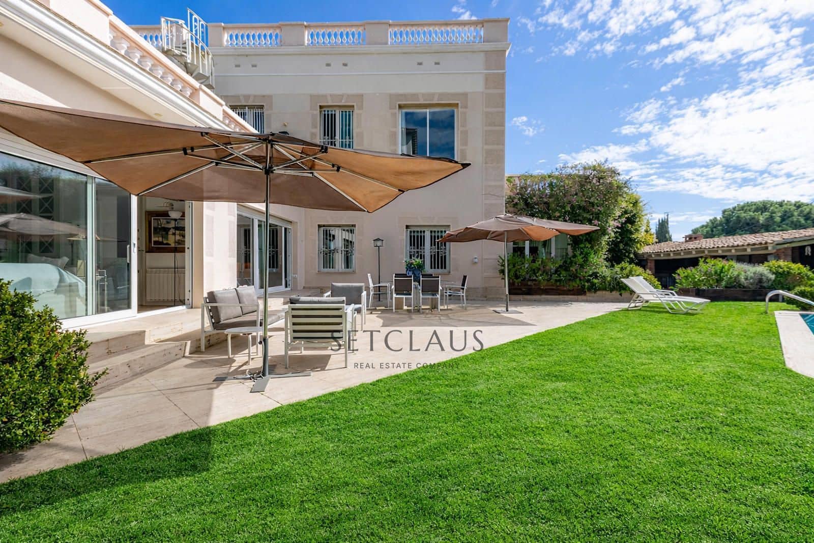 7 slaapkamer Villa te koop in El Masnou met zwembad garage - € 1.670.000 (Ref: 8898108)