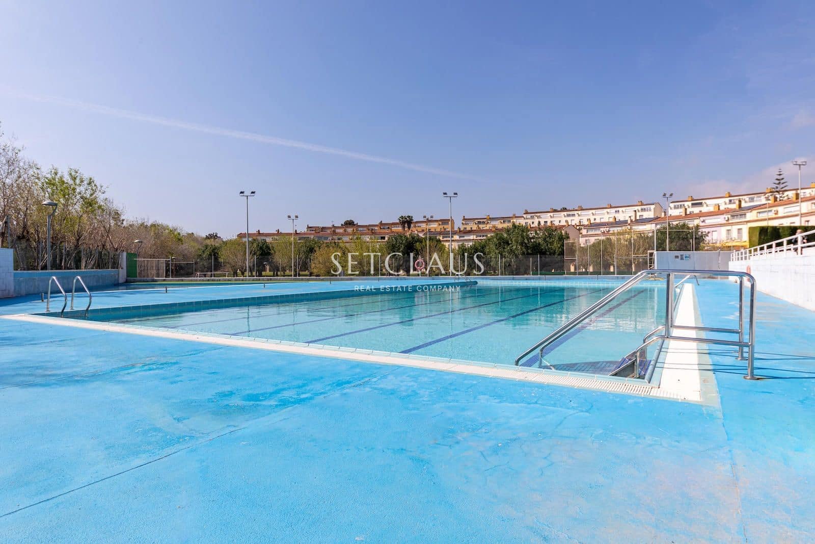 3 Zimmer Penthouse zu vermieten in Tiana mit Pool Garage - 1.900 € (Ref: 8923310)