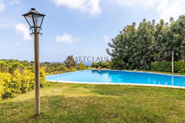 7 slaapkamer Villa te koop in Sant Andreu de Llavaneres met zwembad - € 3.000.000 (Ref: 8928061)