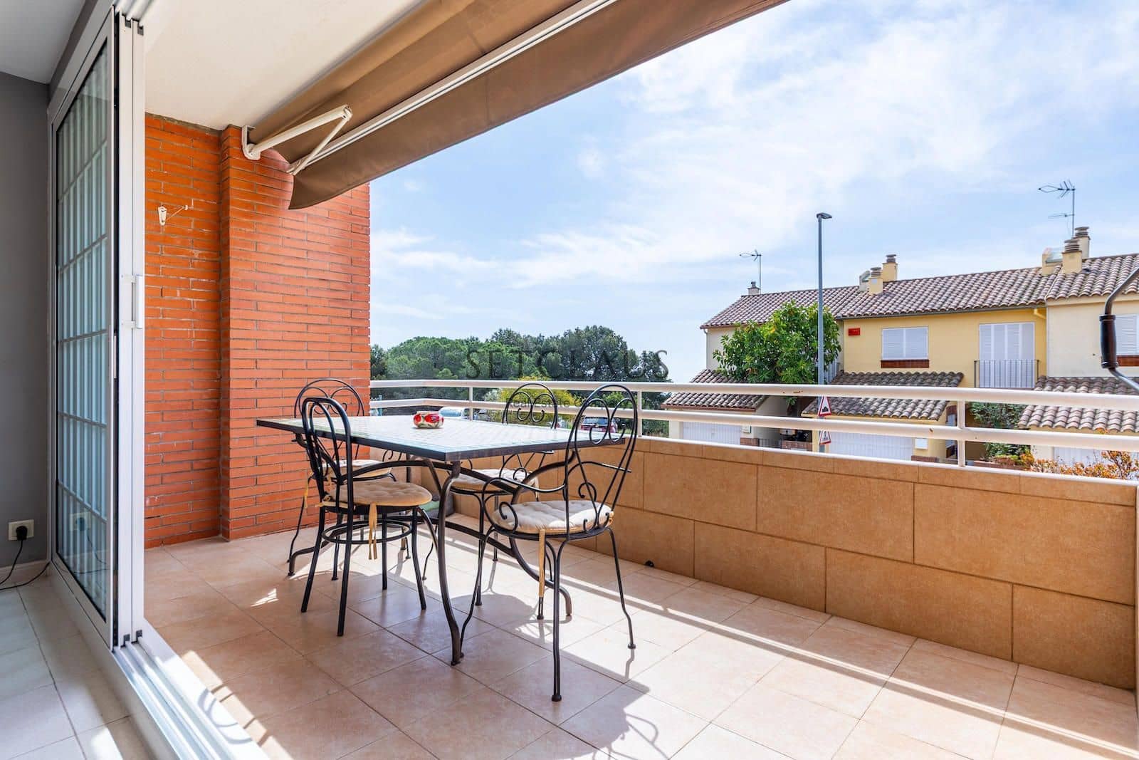 5 bedroom Townhouse for sale in Vilassar de Dalt with garage - € 543,000 (Ref: 8944329)