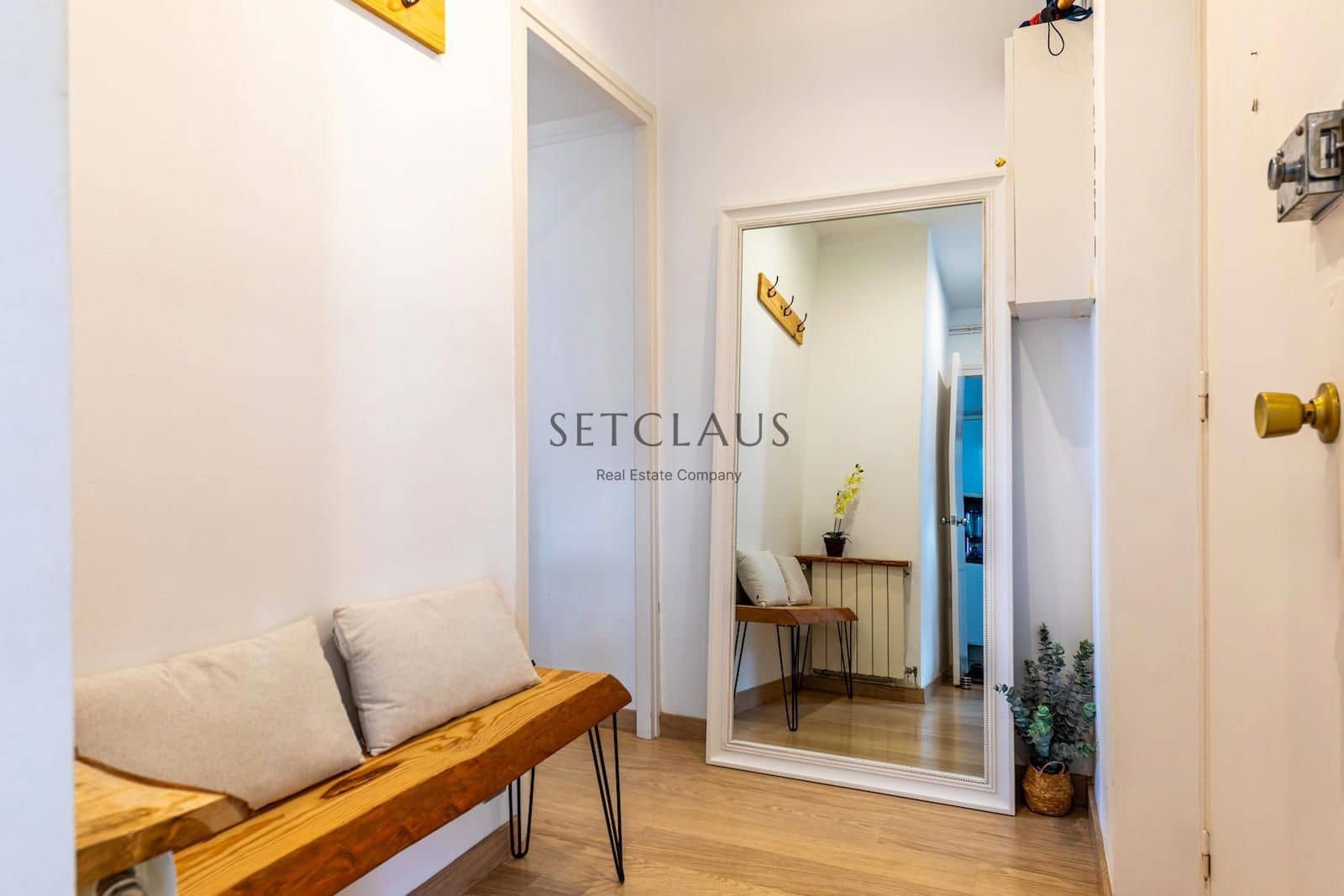 3 soveværelse Lejlighed til salg i Barcelona by - € 1.200.000 (Ref: 8953298)