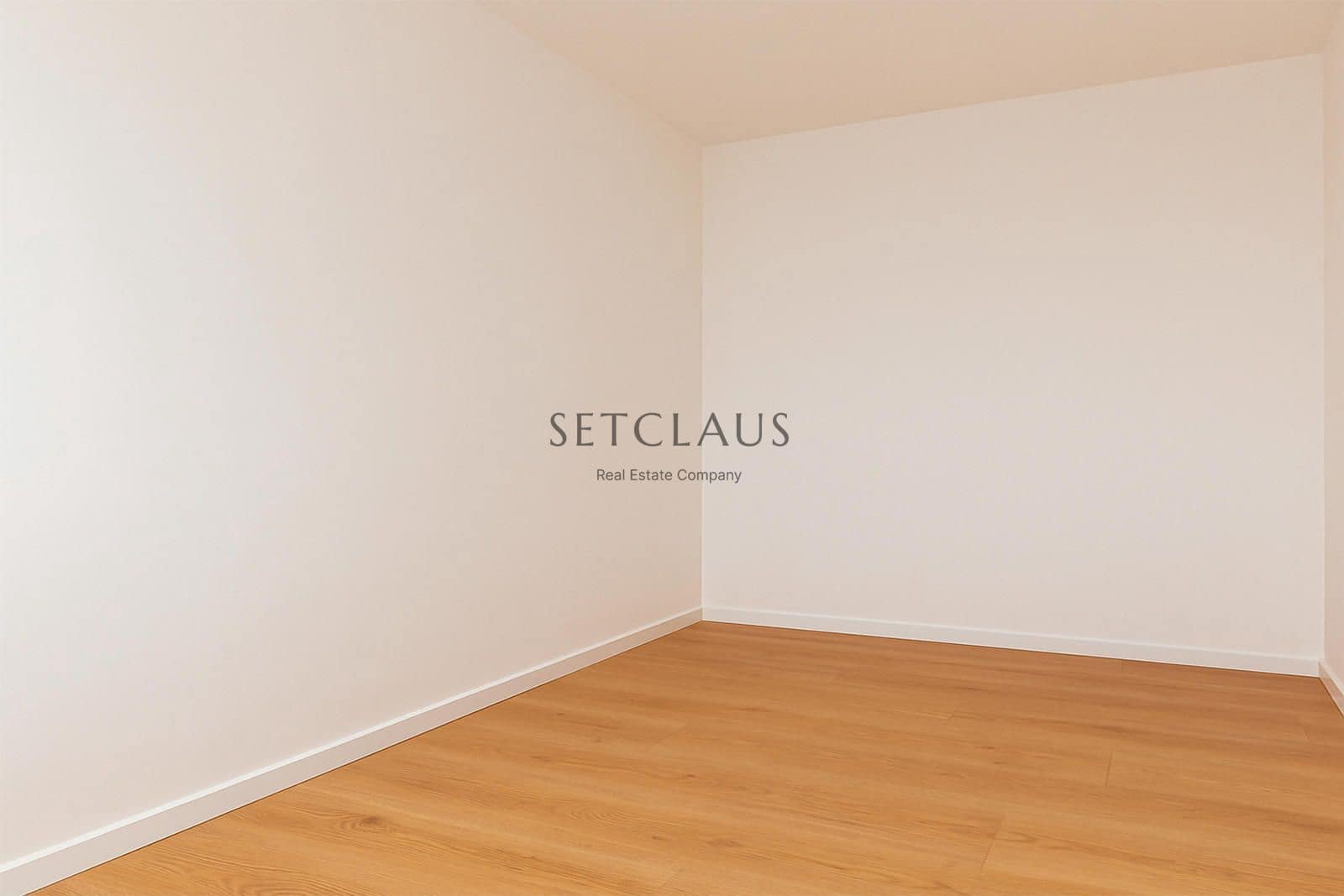 3 soveværelse Lejlighed til salg i Barcelona by - € 1.200.000 (Ref: 8953298)