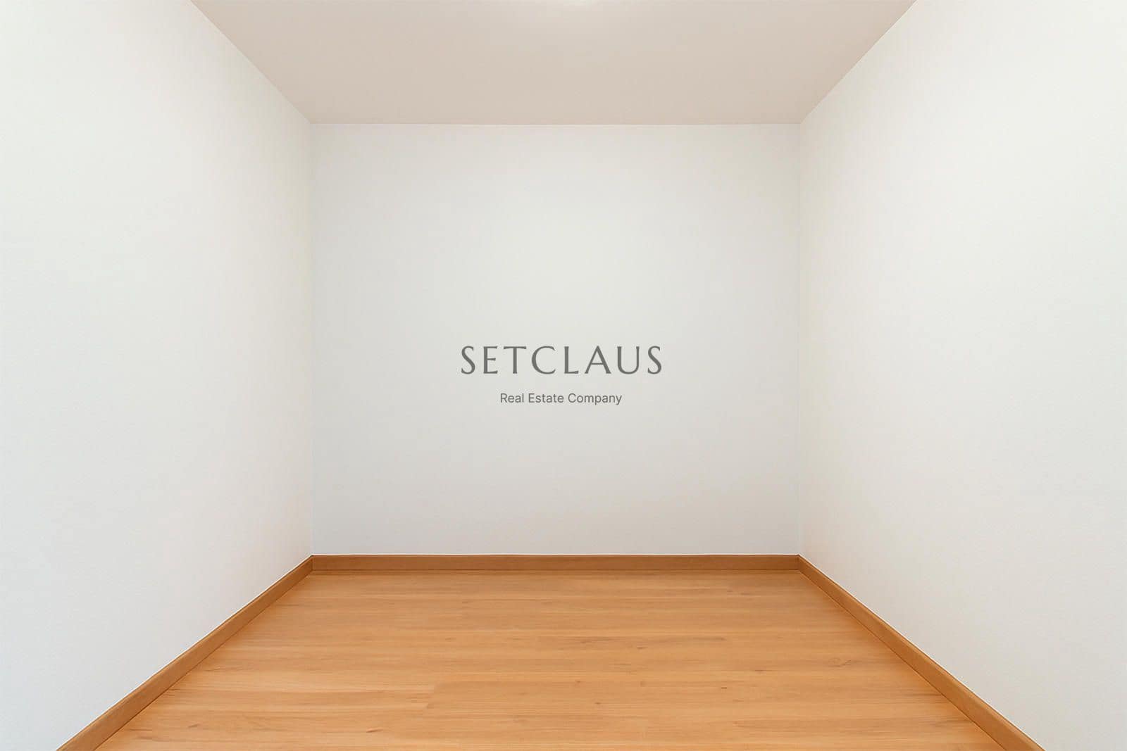 3 soveværelse Lejlighed til salg i Barcelona by - € 1.200.000 (Ref: 8953298)