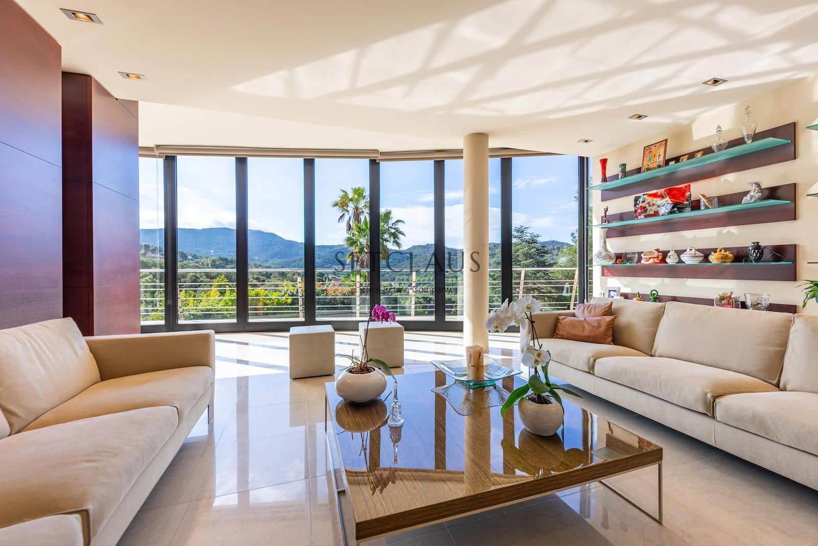 5 soveværelse Villa til salg i Vallromanes med swimmingpool garage - € 1.495.000 (Ref: 8969007)