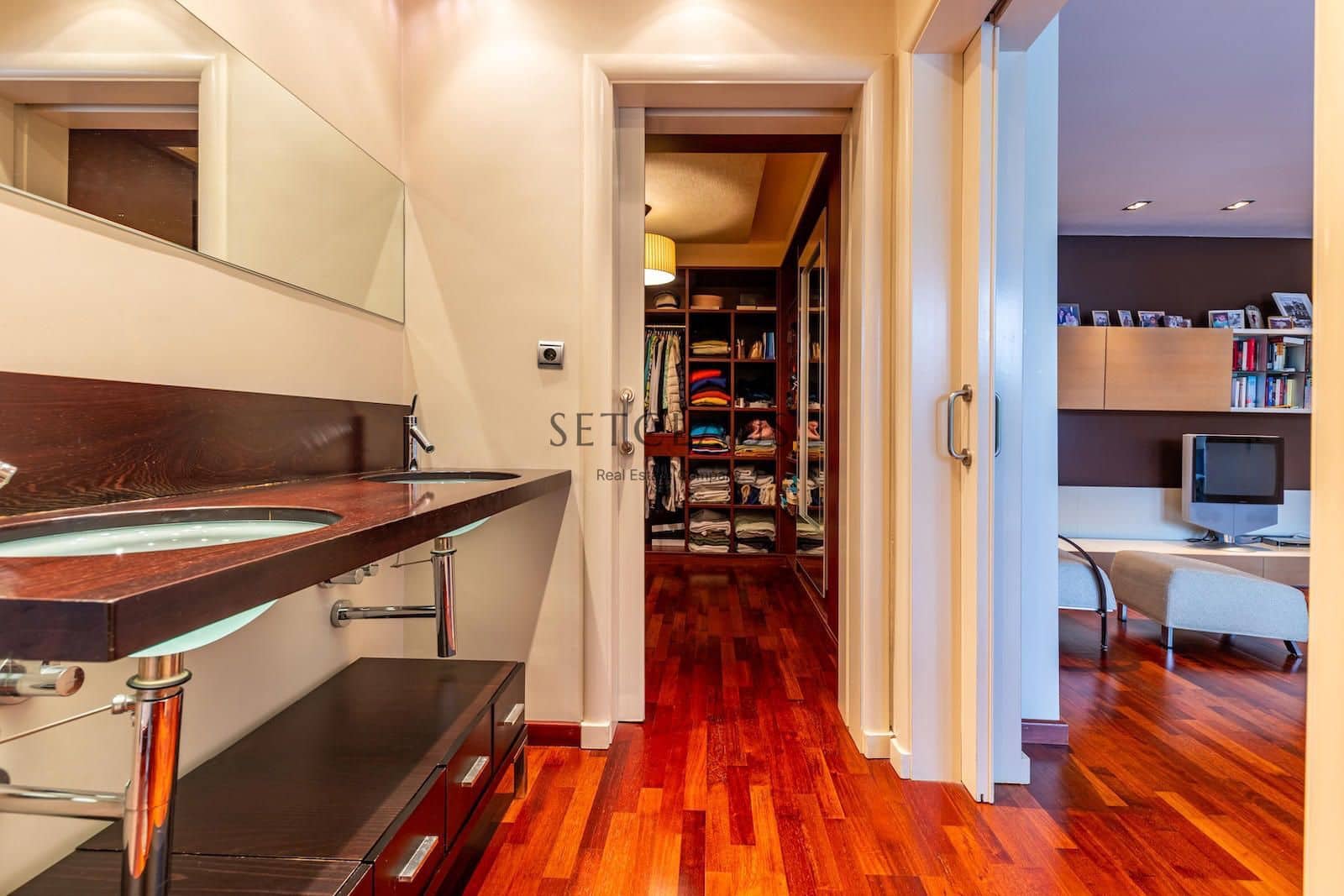 5 soveværelse Villa til salg i Vallromanes med swimmingpool garage - € 1.495.000 (Ref: 8969007)