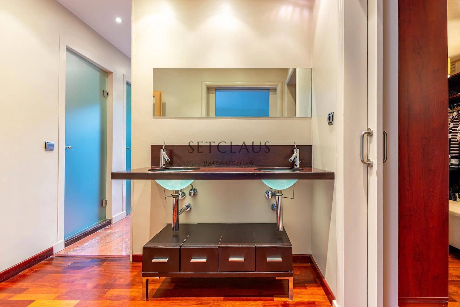 5 soveværelse Villa til salg i Vallromanes med swimmingpool garage - € 1.495.000 (Ref: 8969007)