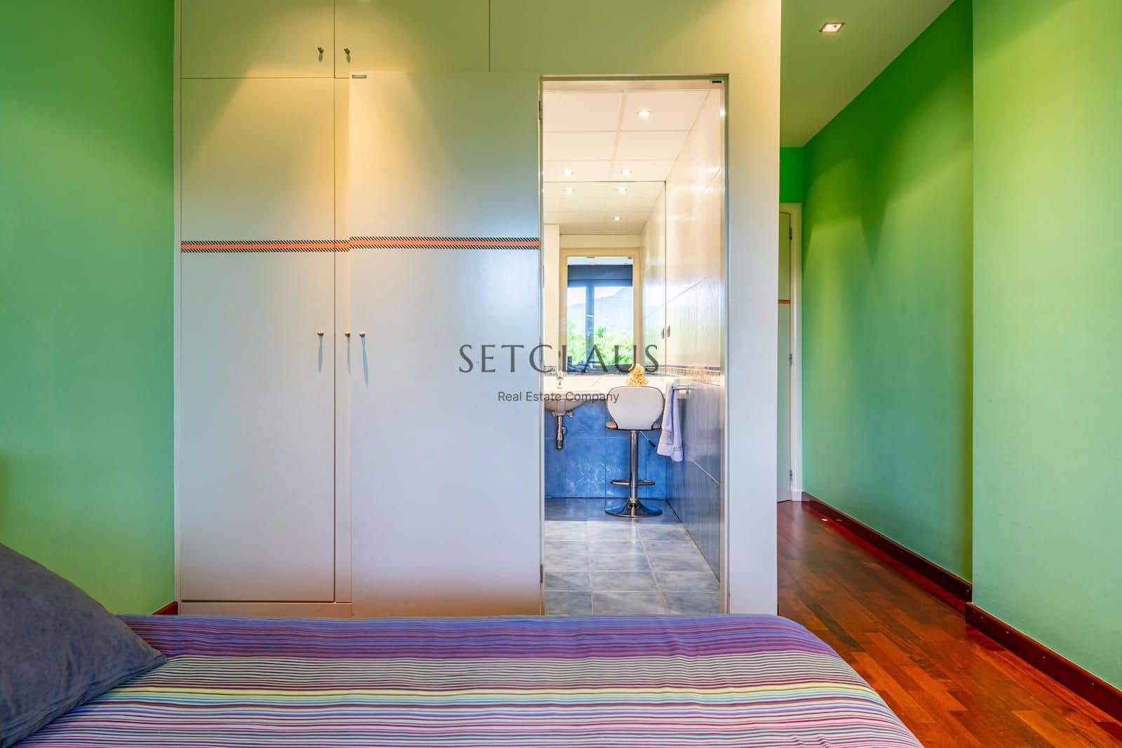 5 soveværelse Villa til salg i Vallromanes med swimmingpool garage - € 1.495.000 (Ref: 8969007)