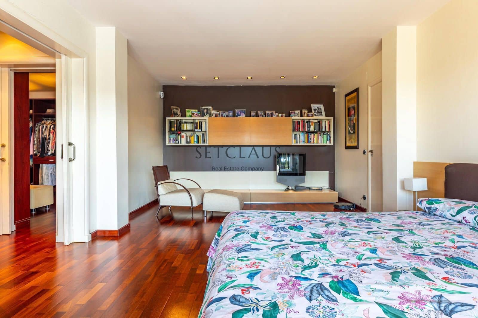 5 soveværelse Villa til salg i Vallromanes med swimmingpool garage - € 1.495.000 (Ref: 8969007)