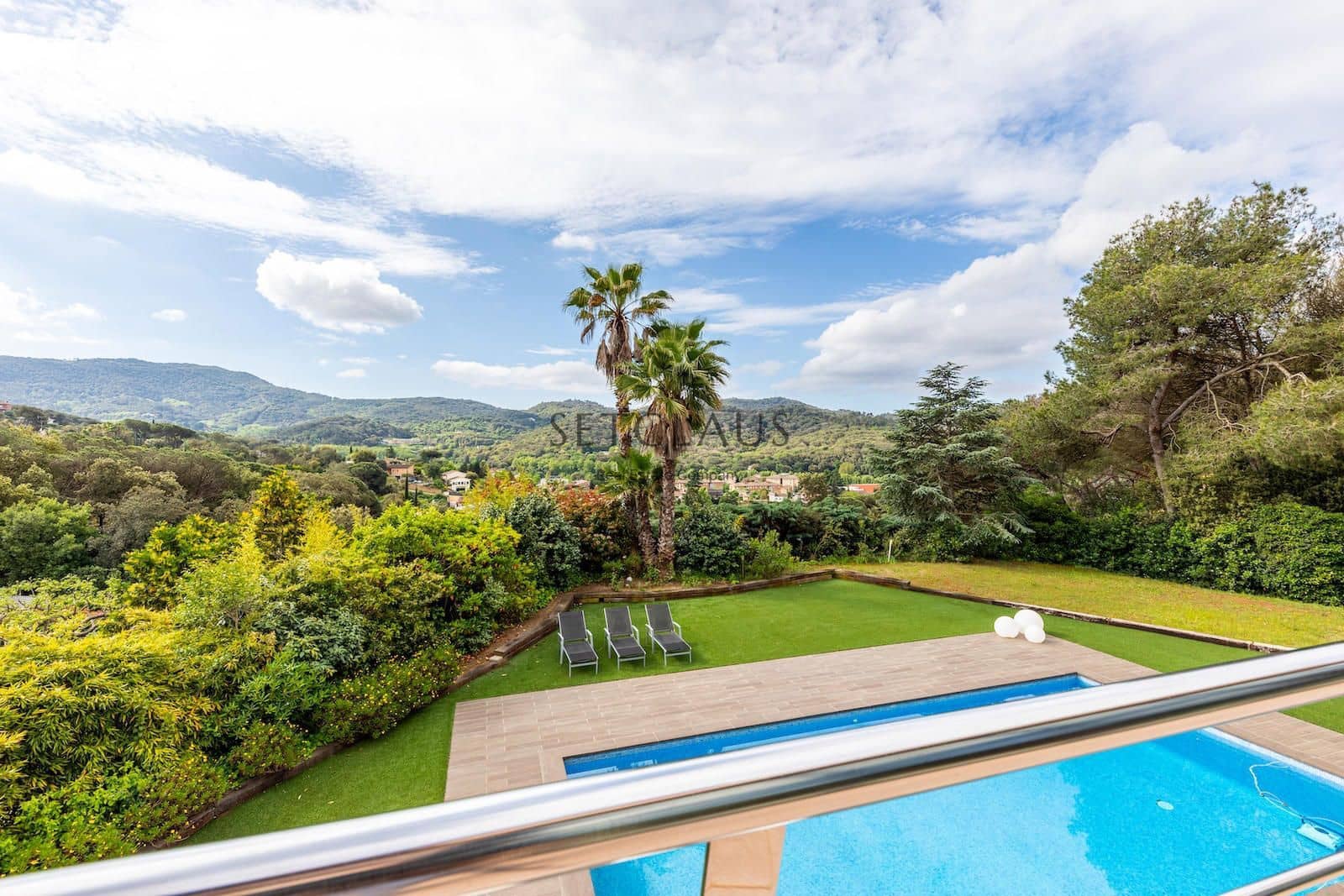 5 soveværelse Villa til salg i Vallromanes med swimmingpool garage - € 1.495.000 (Ref: 8969007)