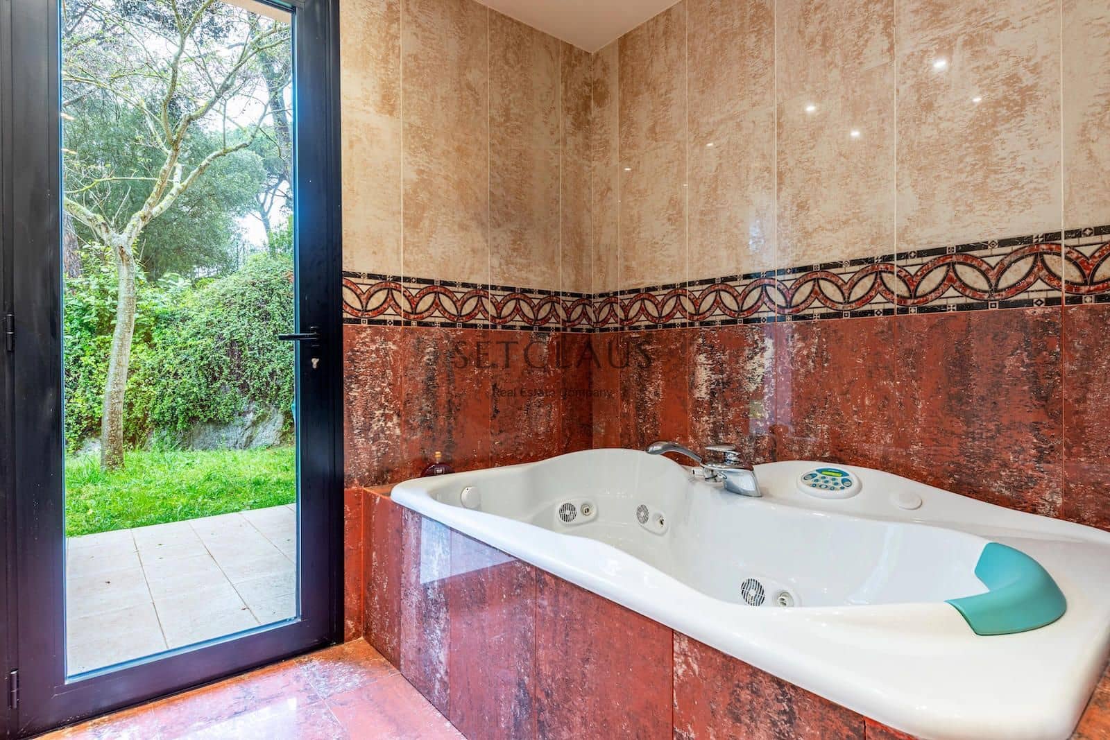 5 soveværelse Villa til salg i Vallromanes med swimmingpool garage - € 1.495.000 (Ref: 8969007)