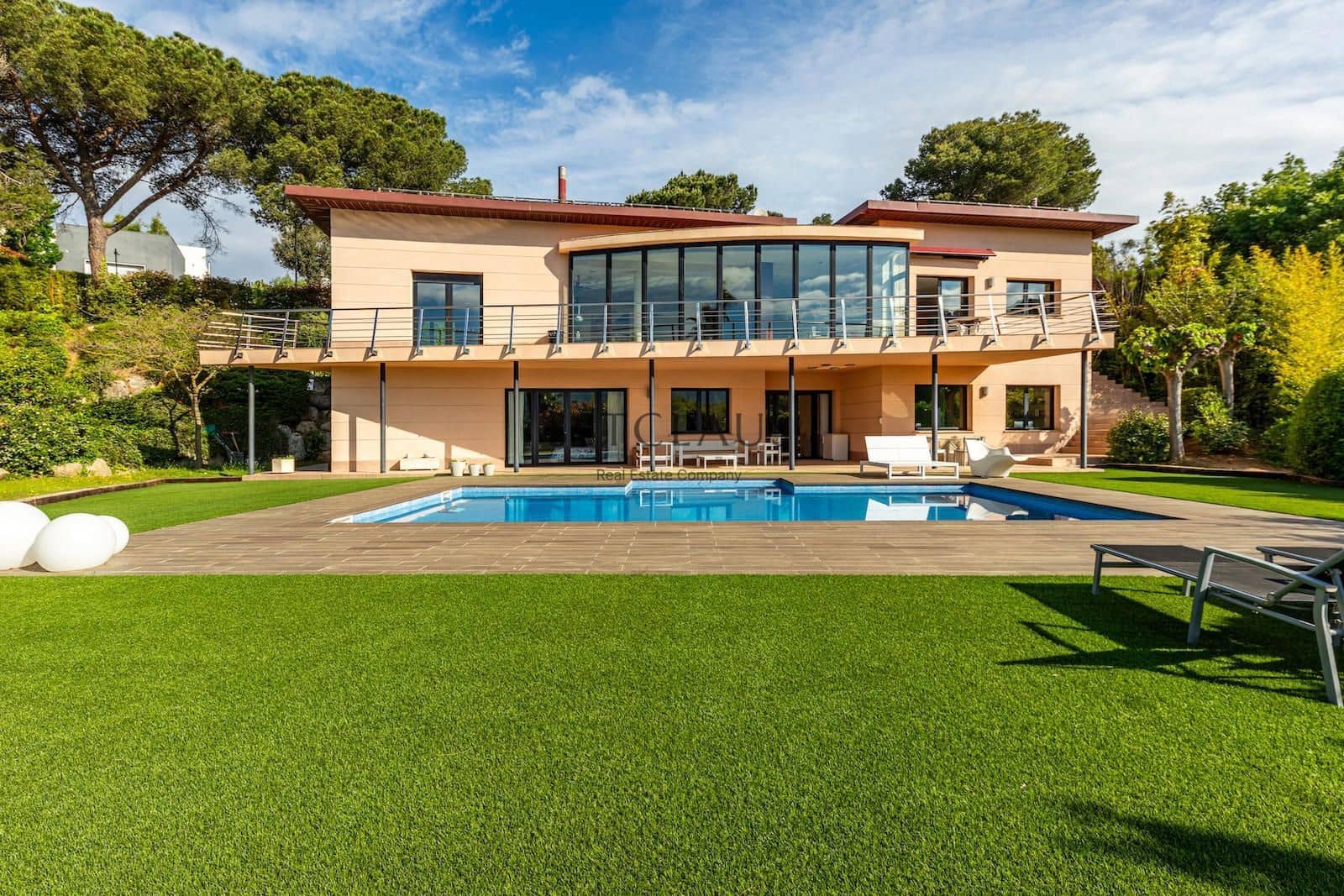 5 soveværelse Villa til salg i Vallromanes med swimmingpool garage - € 1.495.000 (Ref: 8969007)