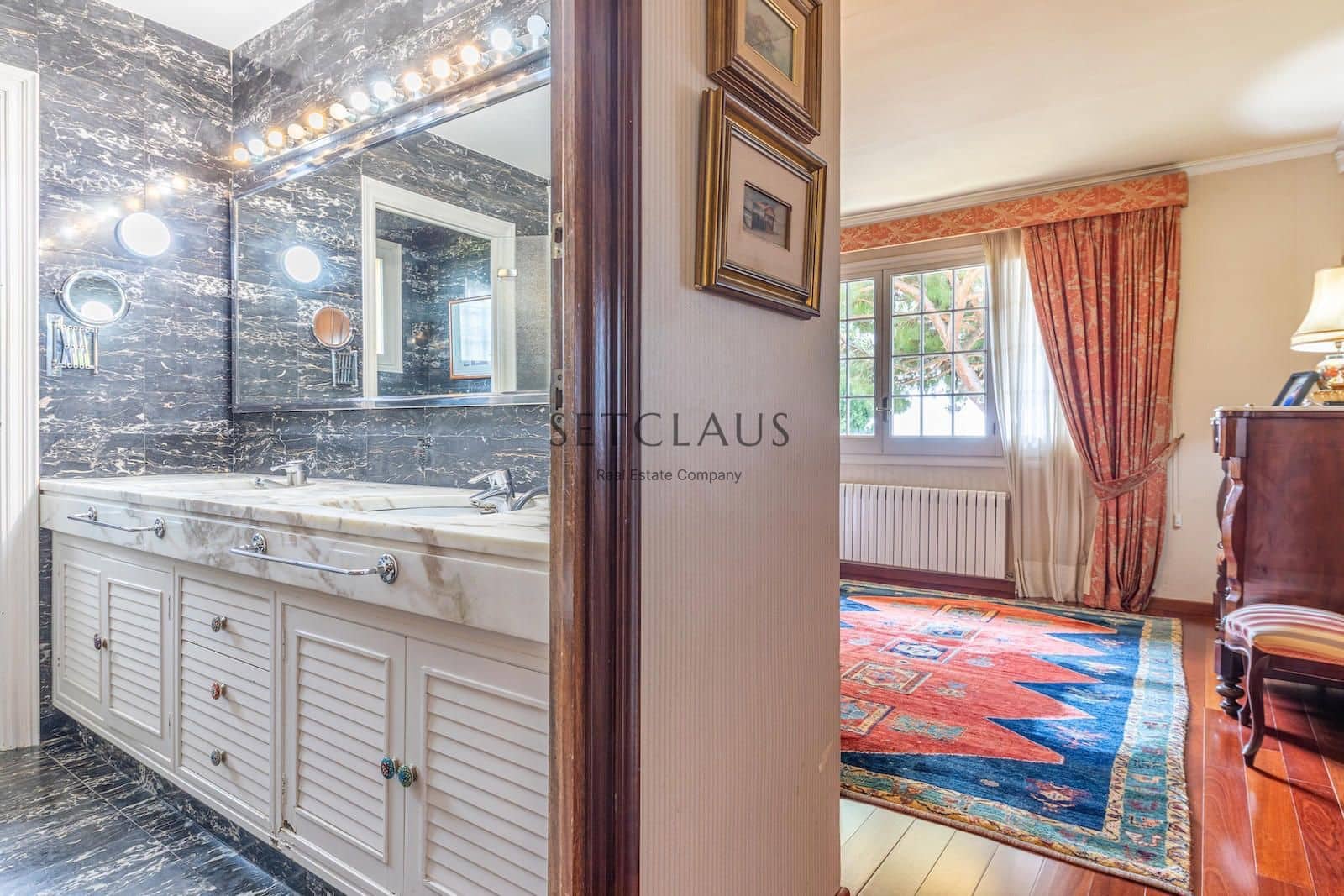 10 soveværelse Villa til salg i Badalona med swimmingpool garage - € 1.600.000 (Ref: 9002518)