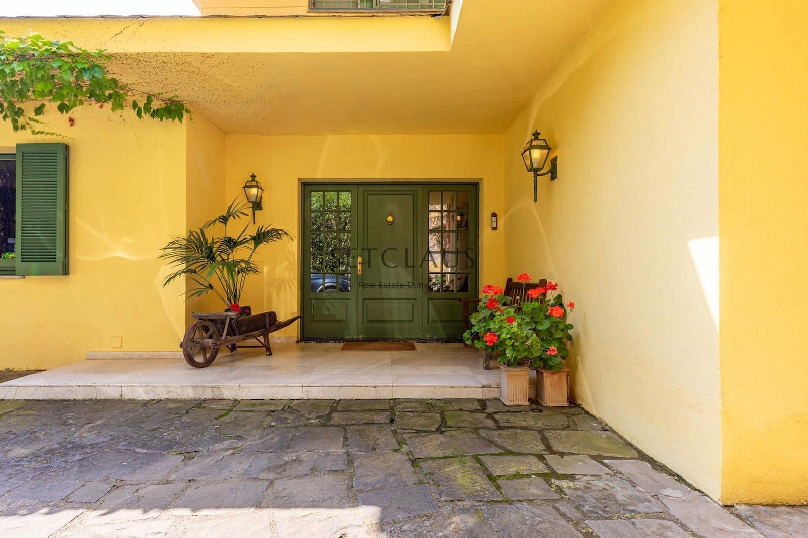 10 soveværelse Villa til salg i Badalona med swimmingpool garage - € 1.600.000 (Ref: 9002518)