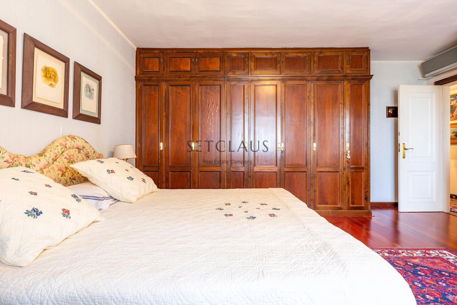 10 soveværelse Villa til salg i Badalona med swimmingpool garage - € 1.600.000 (Ref: 9002518)