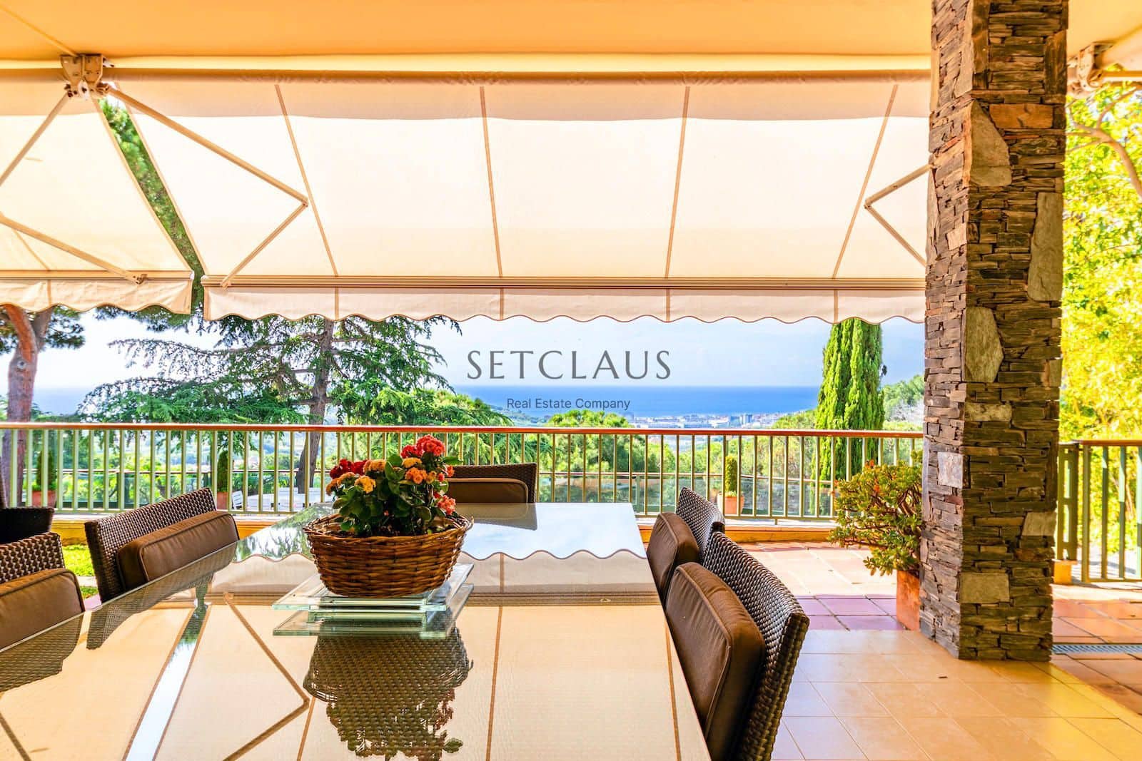 10 soveværelse Villa til salg i Badalona med swimmingpool garage - € 1.600.000 (Ref: 9002518)