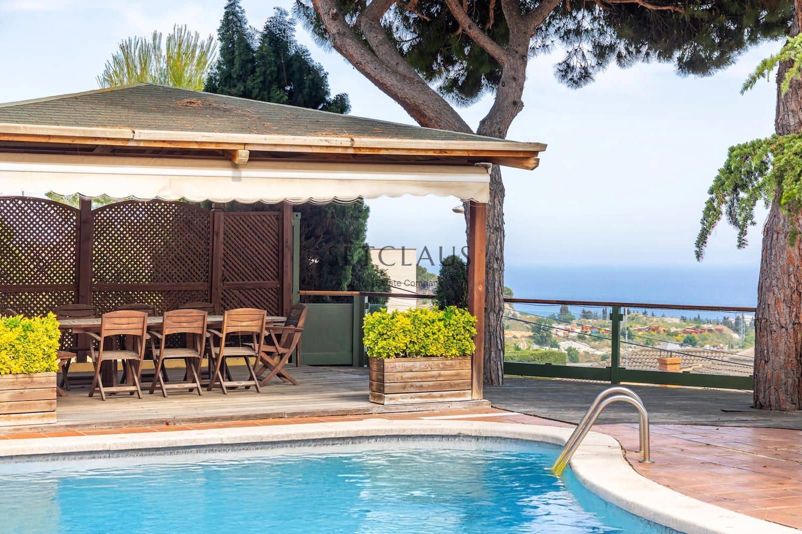 10 soveværelse Villa til salg i Badalona med swimmingpool garage - € 1.600.000 (Ref: 9002518)