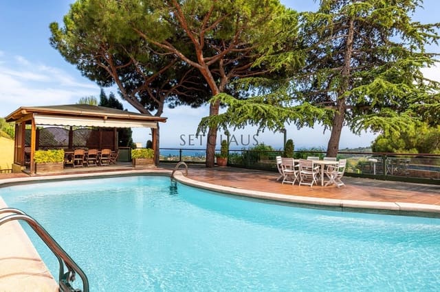 10 soverom Villa til salgs i Badalona med svømmebasseng garasje - € 1 600 000 (Ref: 9002518)