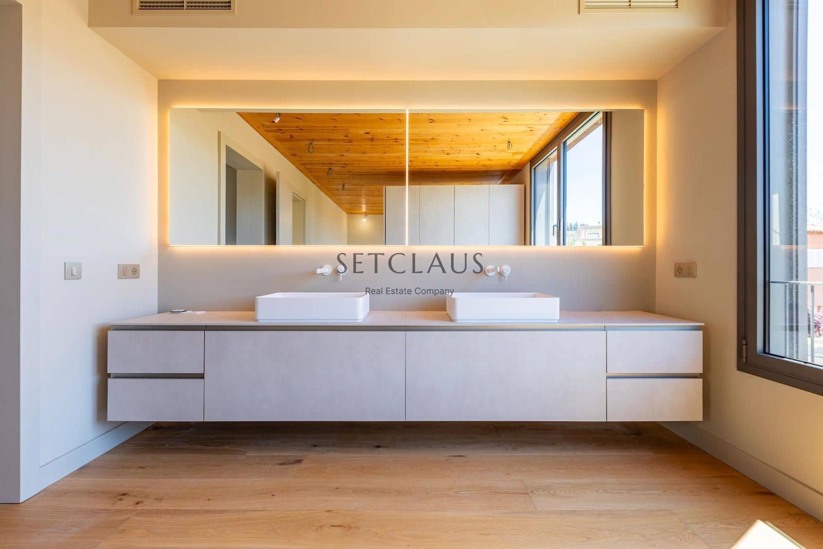 3 Zimmer Villa zu verkaufen in Tiana mit Pool Garage - 1.050.000 € (Ref: 9004014)