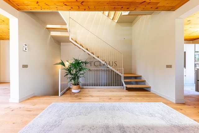 3 soverom Villa til salgs i Tiana med svømmebasseng garasje - € 1 050 000 (Ref: 9004014)