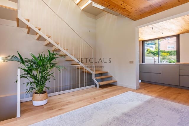 3 soverom Villa til salgs i Tiana med svømmebasseng garasje - € 1 050 000 (Ref: 9004014)