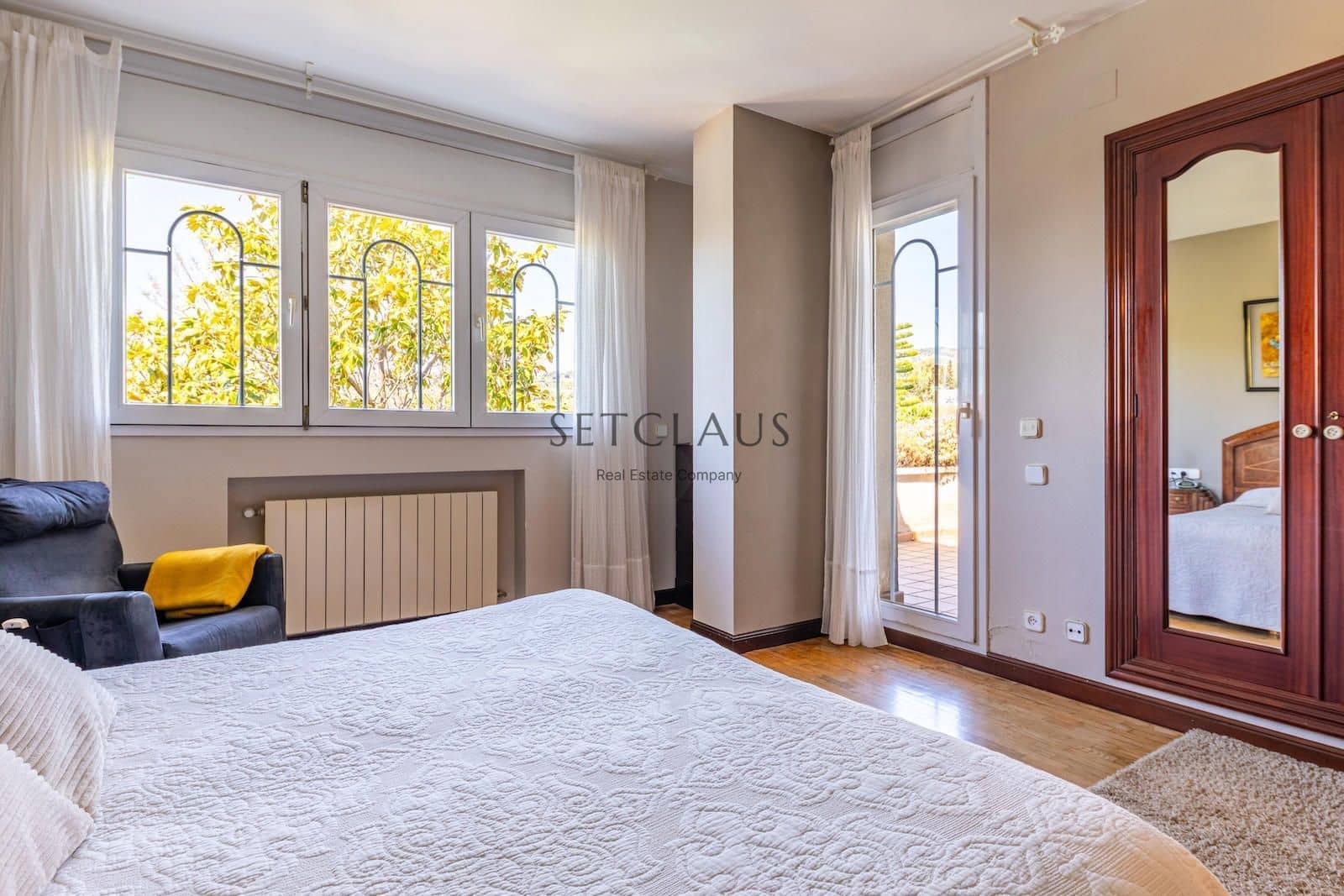 5 soverom Villa til salgs i Alella med svømmebasseng garasje - € 1 090 000 (Ref: 9009365)