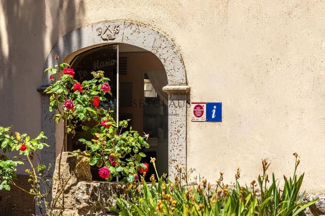 9 soverom Villa til salgs i Cornudella de Montsant - € 589 000 (Ref: 9025544)