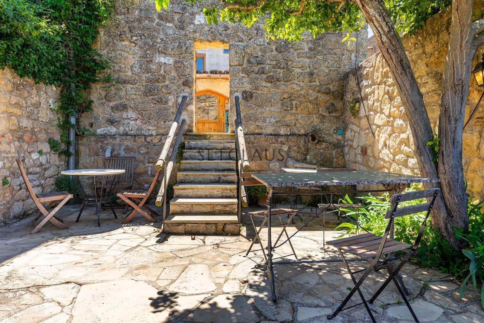 9 soveværelse Villa til salg i Cornudella de Montsant - € 589.000 (Ref: 9025544)