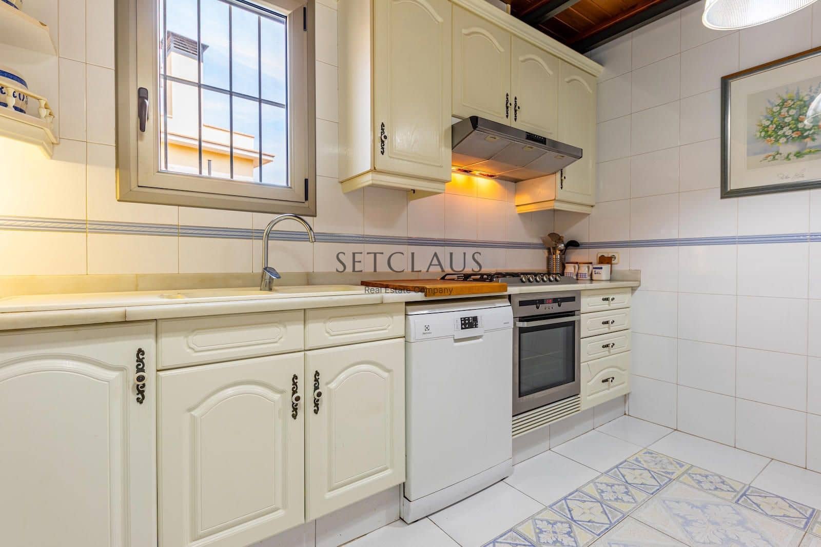 4 bedroom Villa for sale in Teia with pool garage - € 770,000 (Ref: 9035542)