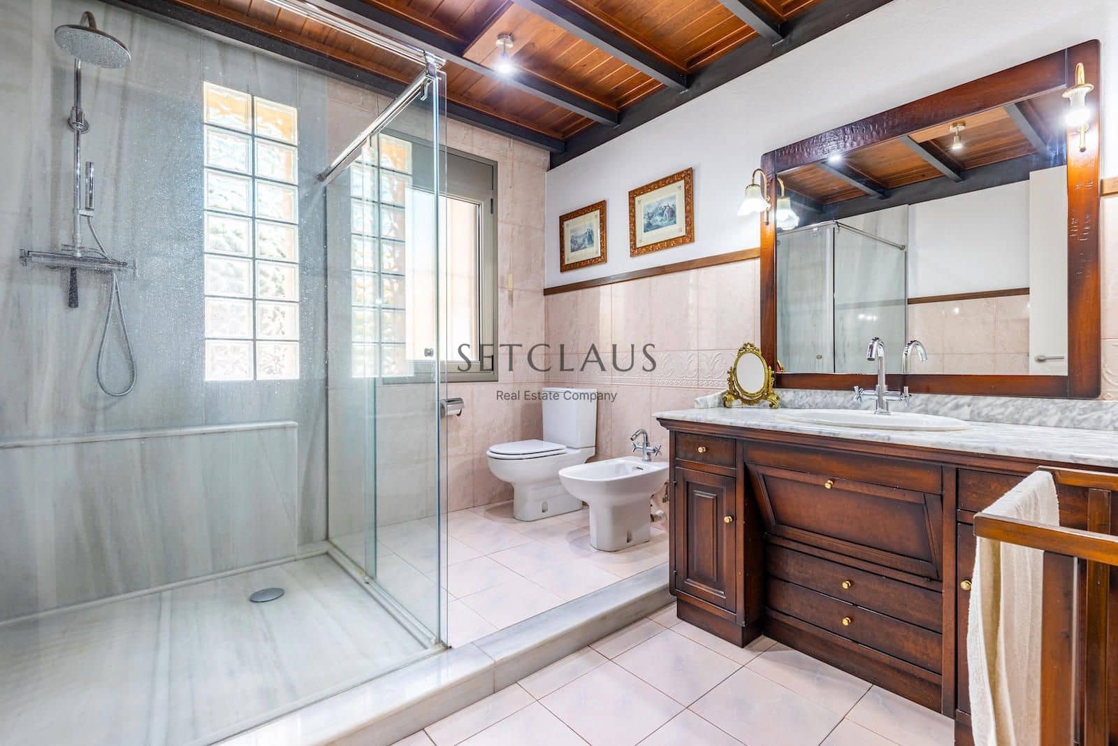 4 bedroom Villa for sale in Teia with pool garage - € 770,000 (Ref: 9035542)