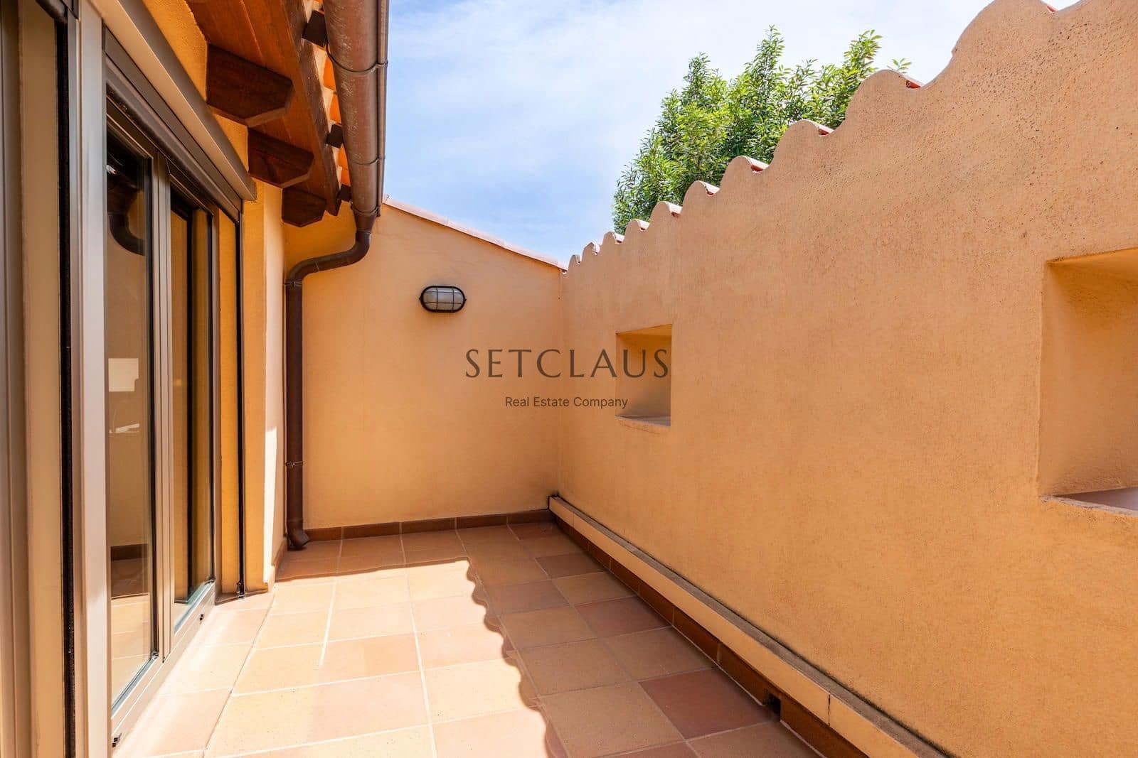 4 bedroom Villa for sale in Teia with pool garage - € 770,000 (Ref: 9035542)