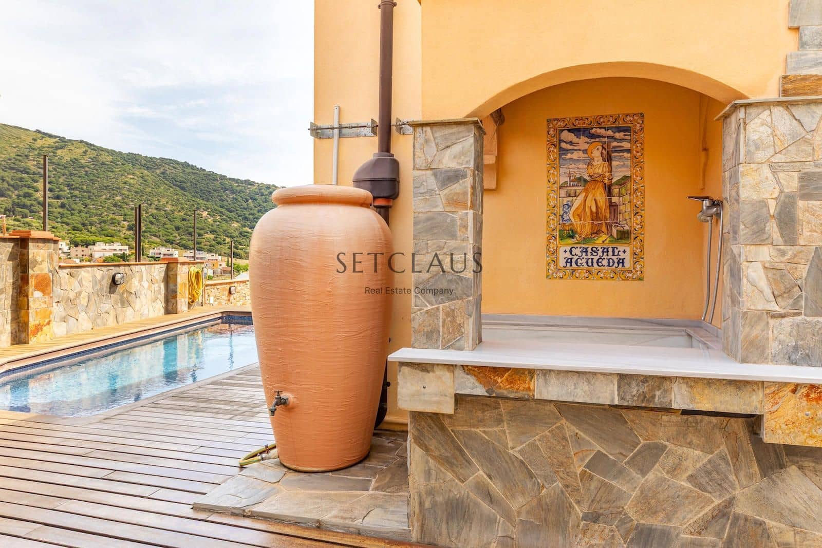 4 bedroom Villa for sale in Teia with pool garage - € 770,000 (Ref: 9035542)