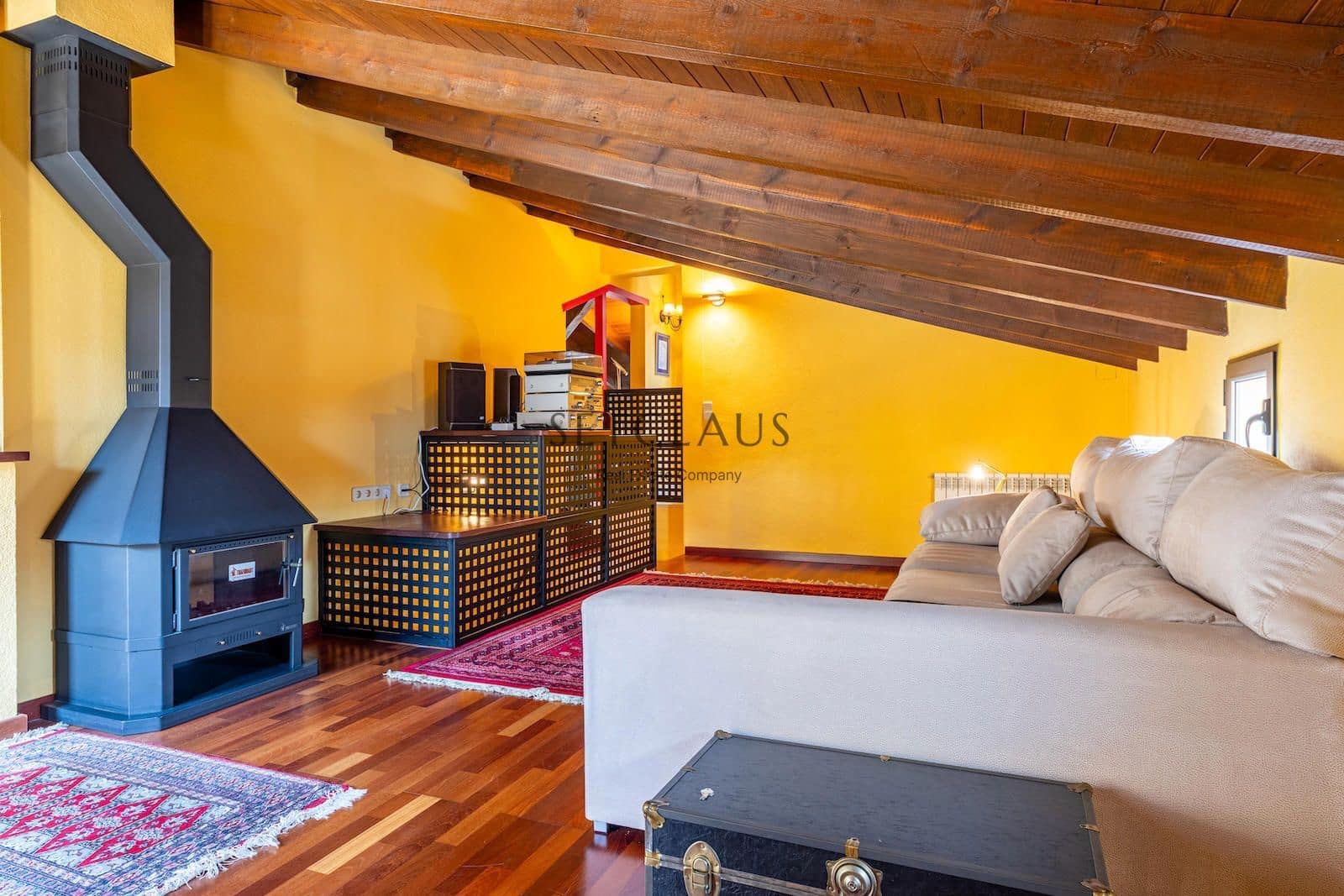 4 bedroom Villa for sale in Teia with pool garage - € 770,000 (Ref: 9035542)