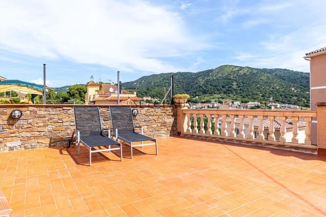 4 soverom Villa til salgs i Teià med svømmebasseng garasje - € 770 000 (Ref: 9035542)