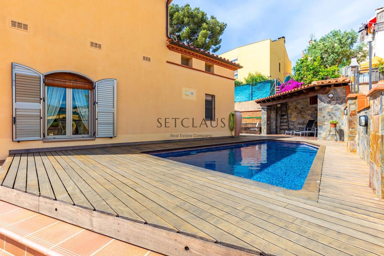 4 bedroom Villa for sale in Teia with pool garage - € 770,000 (Ref: 9035542)