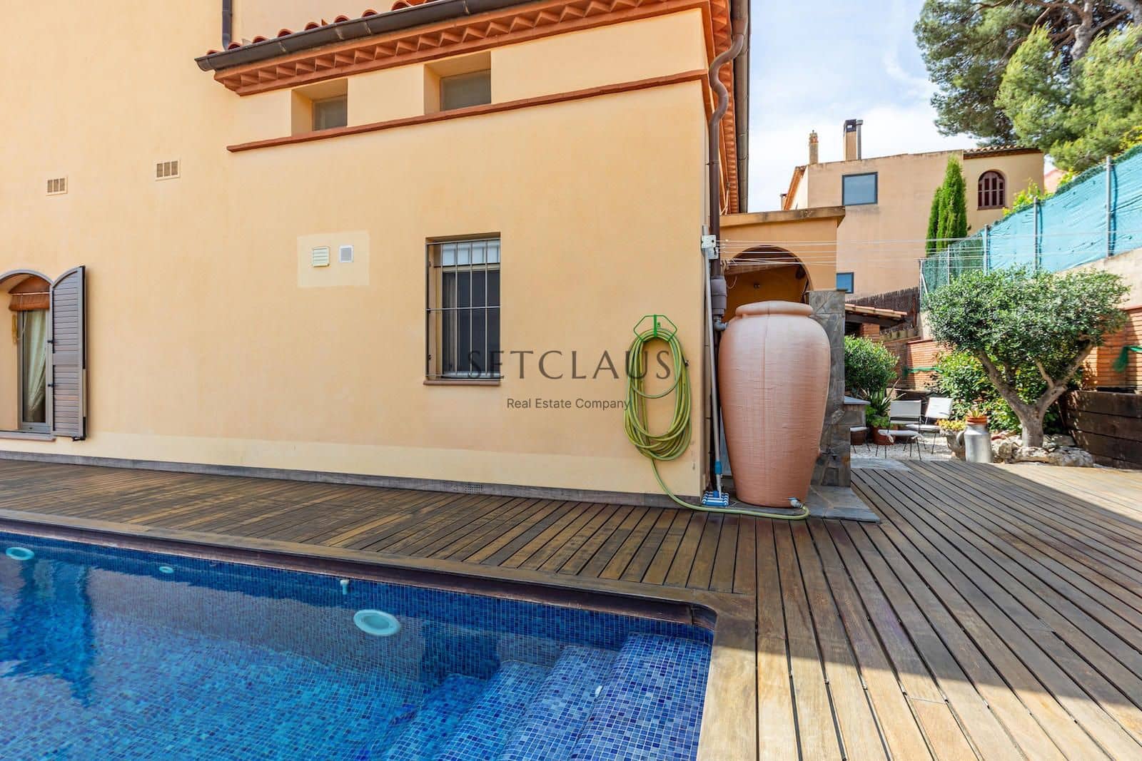 4 bedroom Villa for sale in Teia with pool garage - € 770,000 (Ref: 9035542)