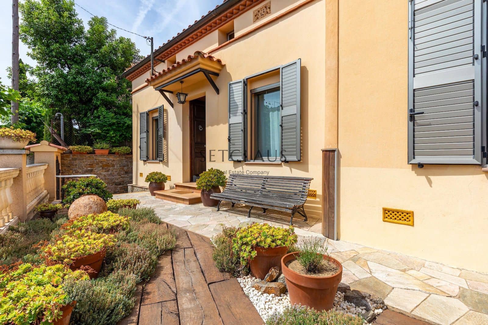 4 bedroom Villa for sale in Teia with pool garage - € 770,000 (Ref: 9035542)