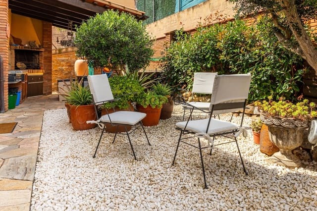 4 soverom Villa til salgs i Teià med svømmebasseng garasje - € 770 000 (Ref: 9035542)