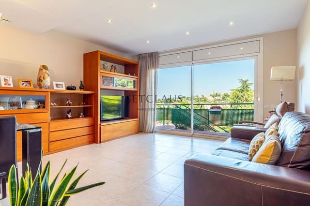 7 sovrum Villa till salu i Sant Vicenç de Montalt med garage - 890 000 € (Ref: 9105919)